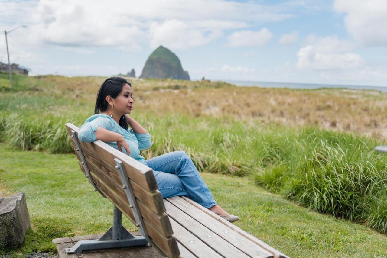 Inn At Haystack Rock Канън Бийч Екстериор снимка